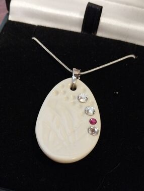 Belleek Living Designer Jewelry White Porcelain Australian Crystal Pendant